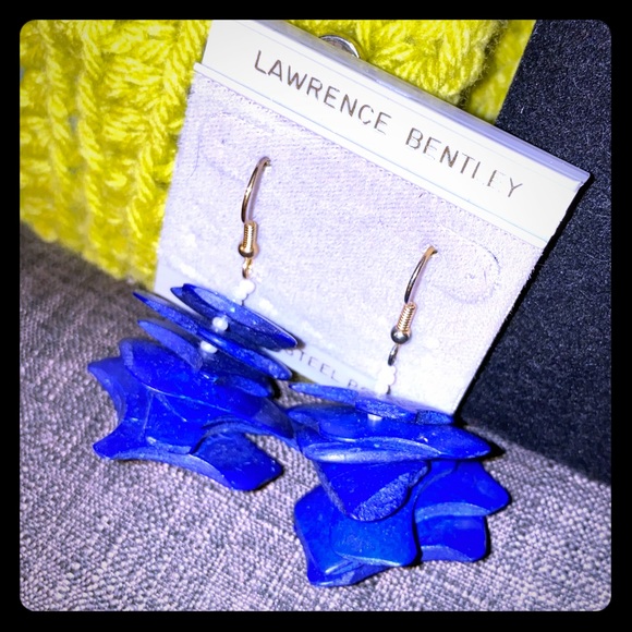 🌸4 for $20 dangly deep blue modern art earrings - Picture 1 of 6